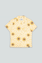 Load image into Gallery viewer, Sunflower Short Sleeve Shirt (Anise Flower)
