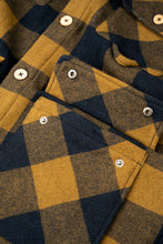 Load image into Gallery viewer, Birler Wool Jacket (Fir Green)
