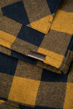 Load image into Gallery viewer, Birler Wool Jacket (Fir Green)
