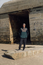 Load image into Gallery viewer, Colorblock Half Zip
