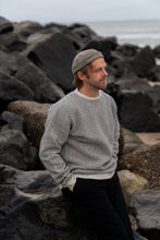 Load image into Gallery viewer, LAKOR Lifestyle image
