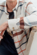 Load image into Gallery viewer, Sunwaves Check Overshirt

