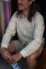 Load image into Gallery viewer, Linus Light Shirt (Offwhite)
