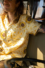 Load image into Gallery viewer, Sunflower Short Sleeve Shirt (Anise Flower)
